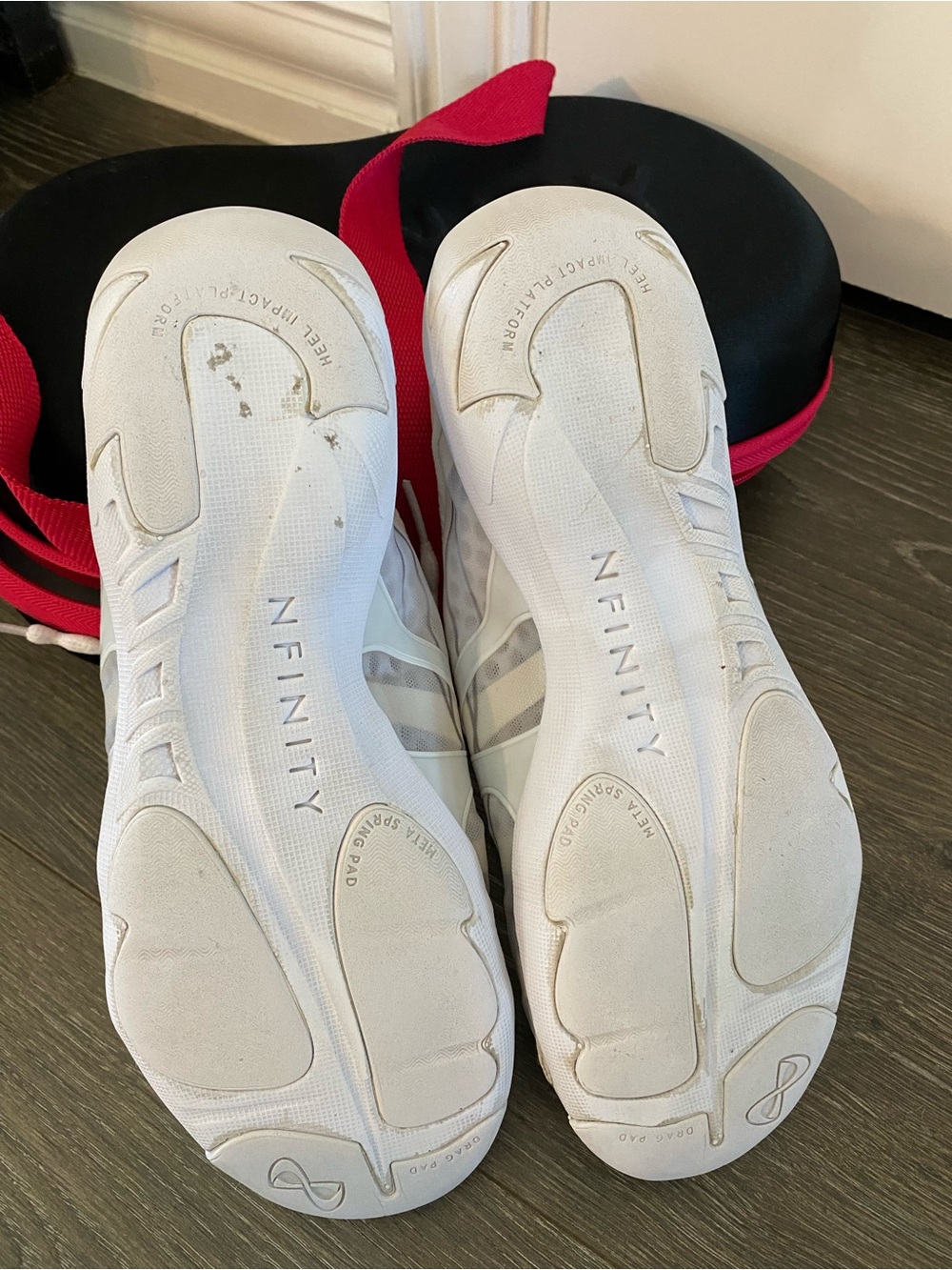 NFINITY cheer shoes 7.5 with case - Picture 4 of 8